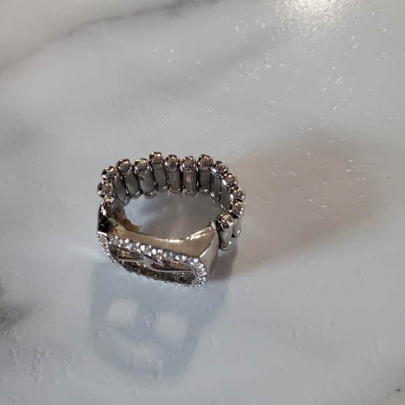 Silver Tone & Rhinestone Jewels Stretch Band Ring 💥3 for $24💥 - Picture 4 of 13